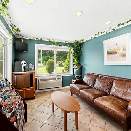 Americas Best Value Inn Stonington Mystic Buitenkant foto